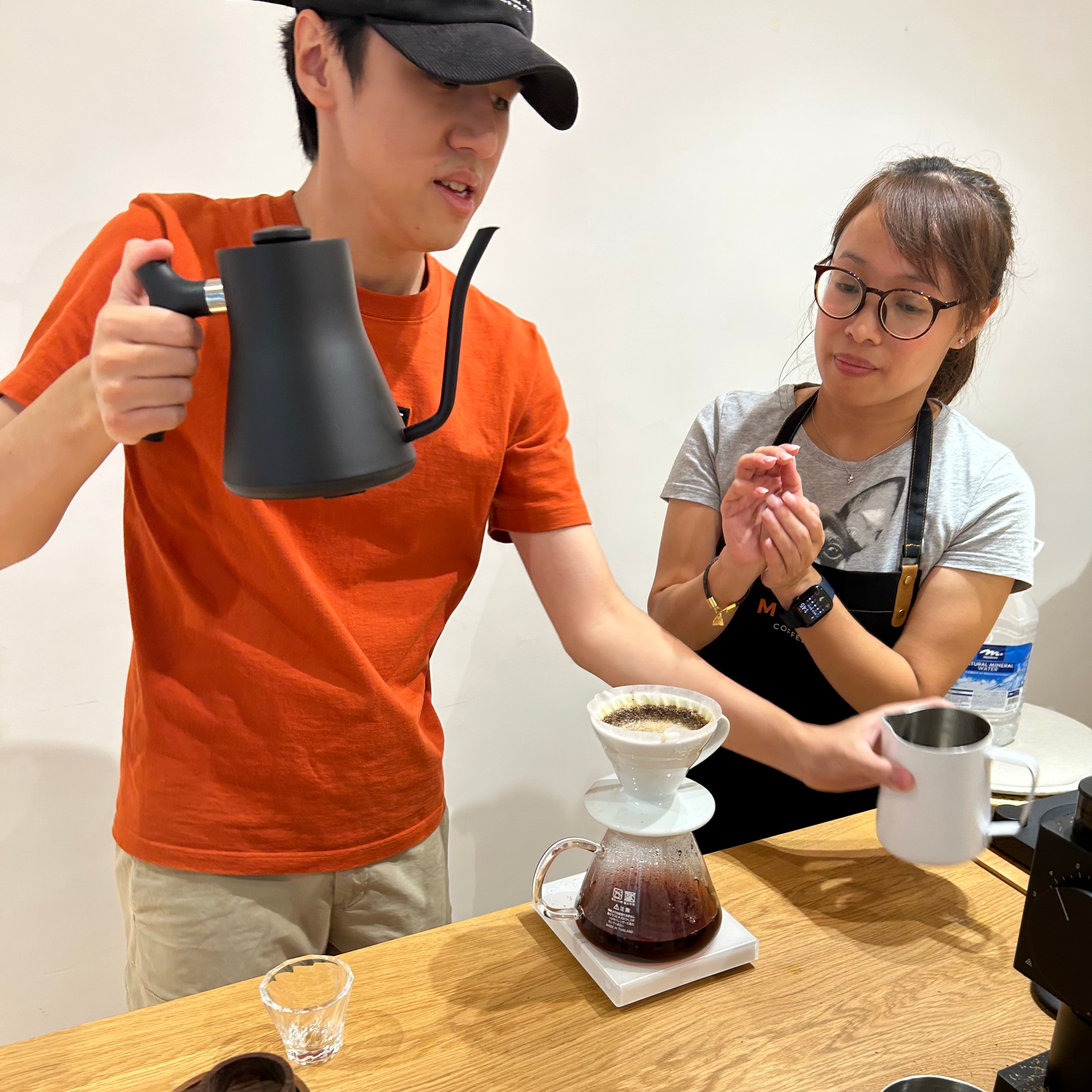 手沖咖啡入門班 HAND-DRIP COFFEE WORKSHOP ｜ 小班教學 (二人同行或多人報讀額外優惠)